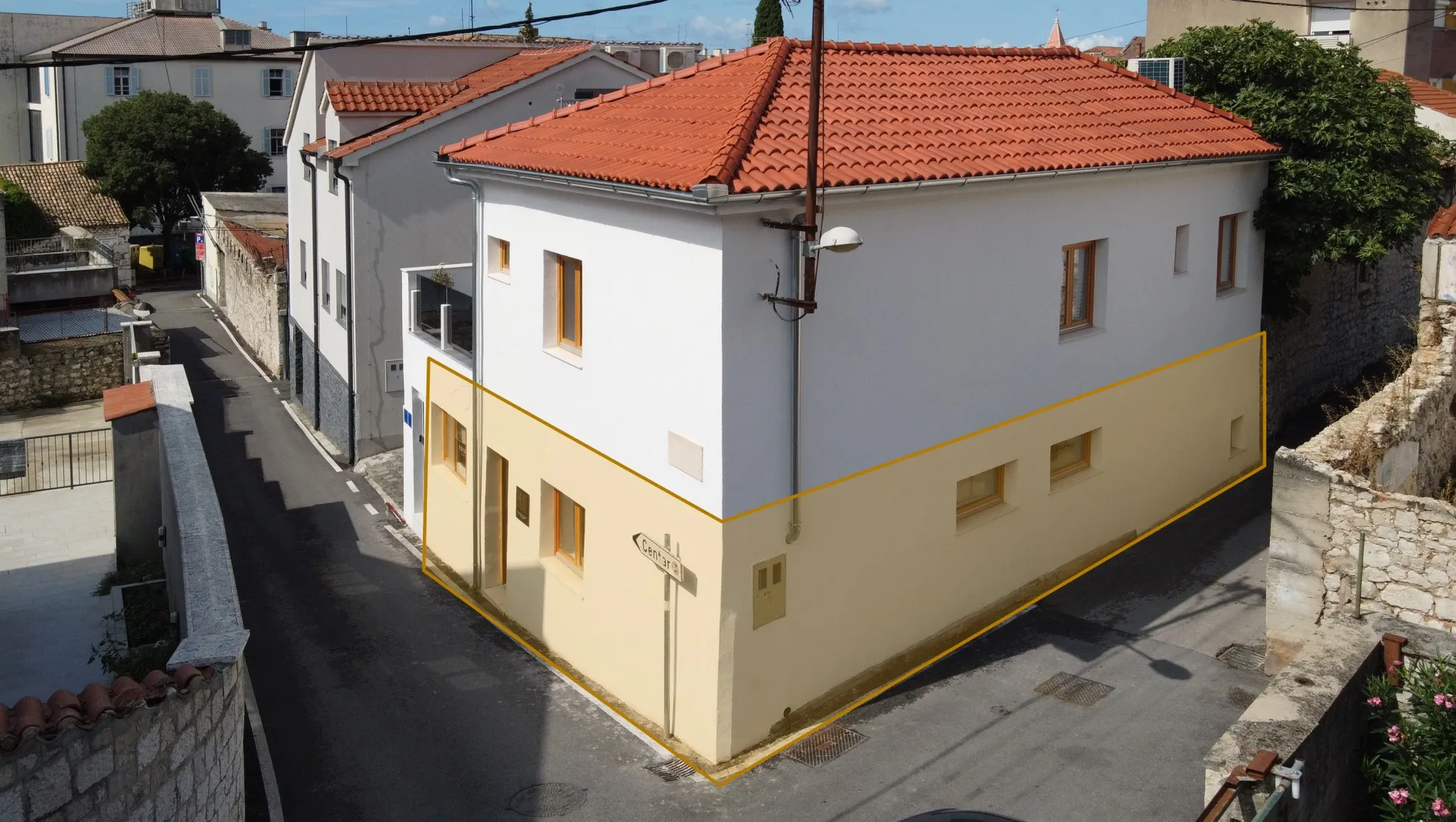 novouređen poslovni prostor, uredski 86 m2 - slika 8