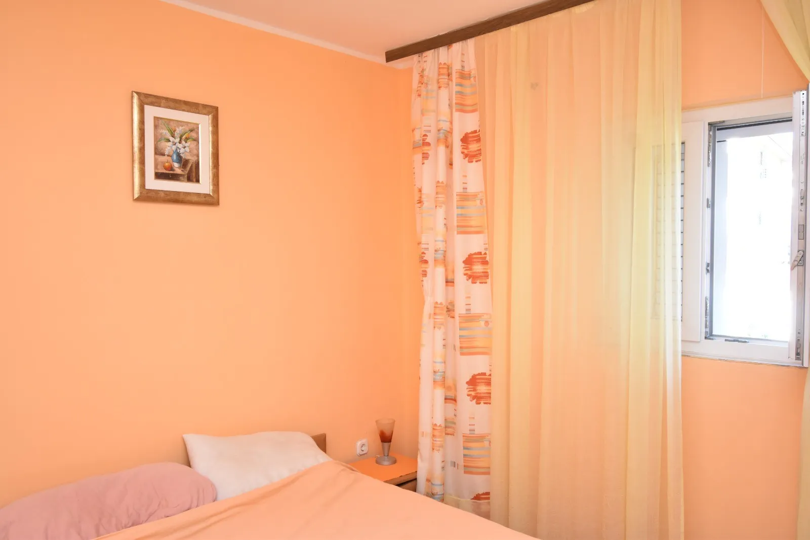 useljiva kuća s 3 apartmana blizu mora, žaborić, 183 m2 - slika 11