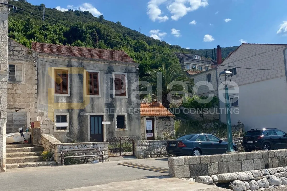 korčula, račišće - kamena kuća uz more i velika parcela - slika 2