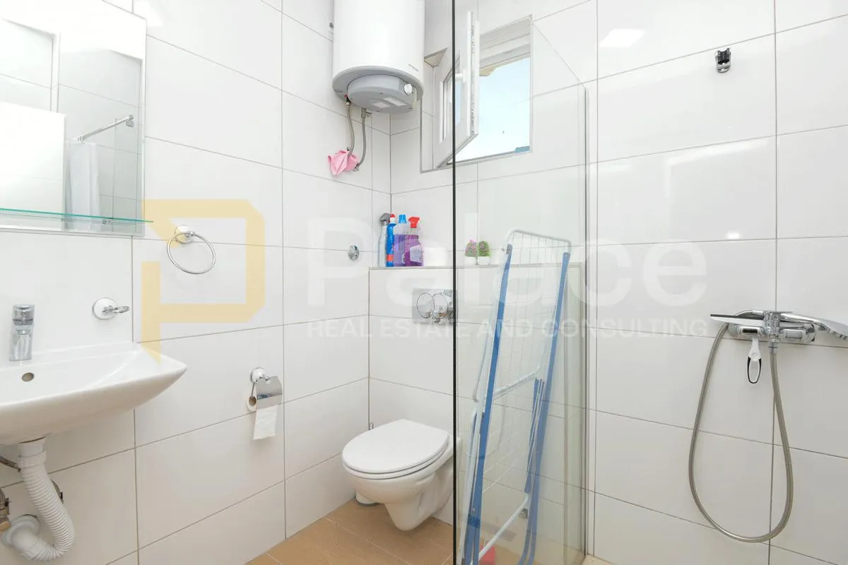 raslina: tri stana u prizemlju kuće 120m2 - slika 8
