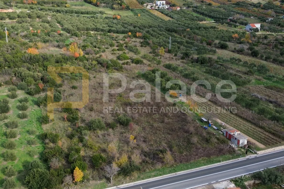 Poljoprivredno zemljište na odličnoj lokaciji, 2093 m2 - Donje polje - Donje Polje, Šibenik