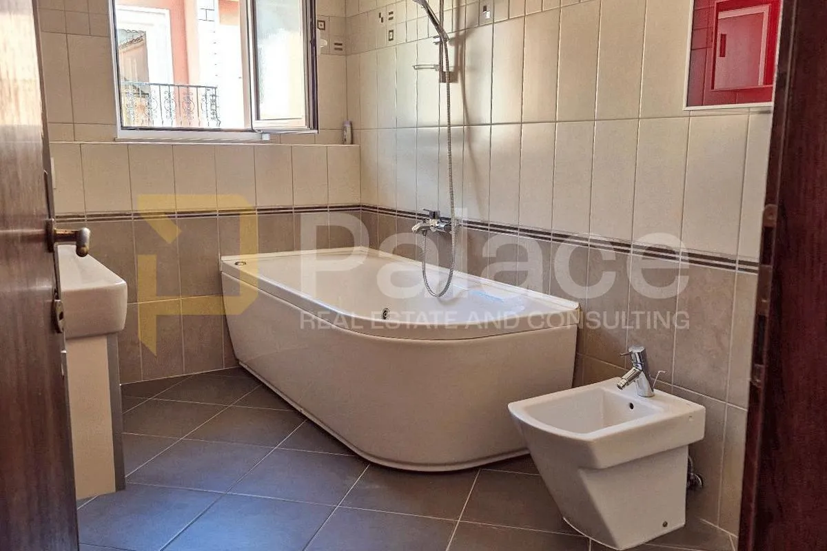 prostran trosoban stan u segetu donjem, 120 m2 - slika 8