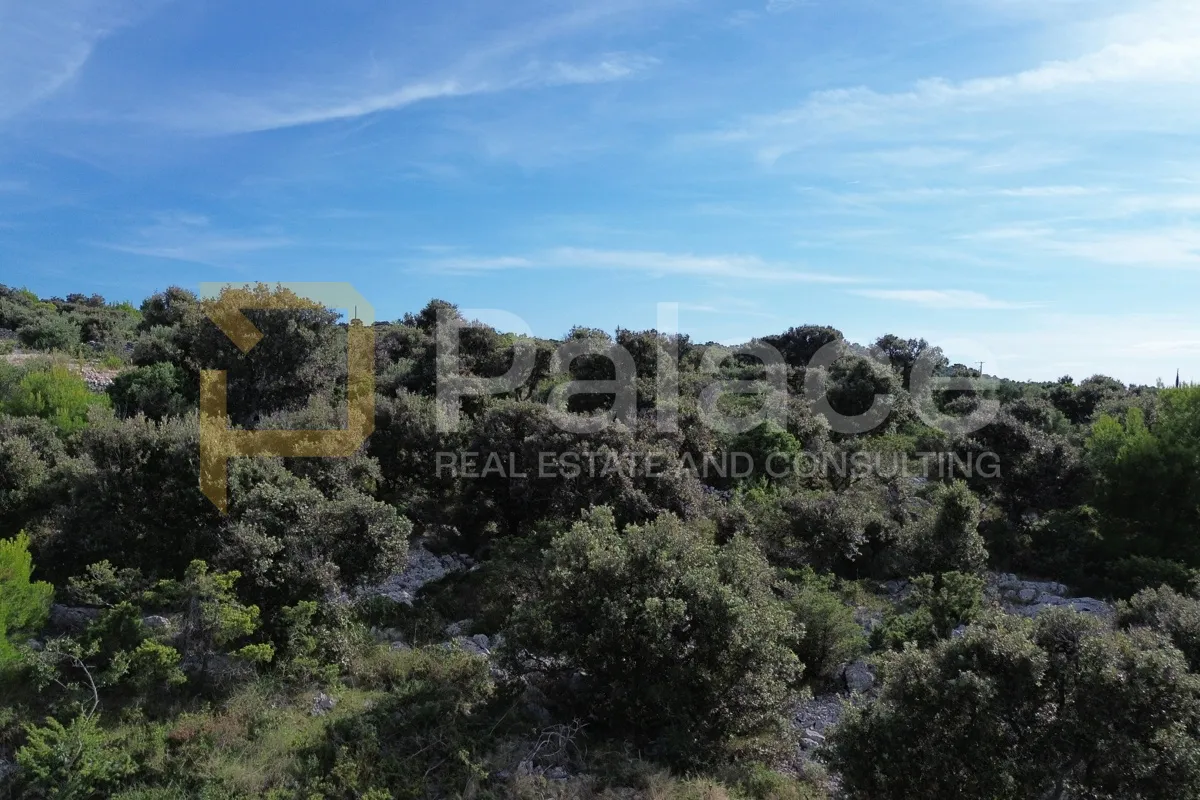 građevinsko zemljište s pogledom na more, ražanj 632 m2 - slika 2