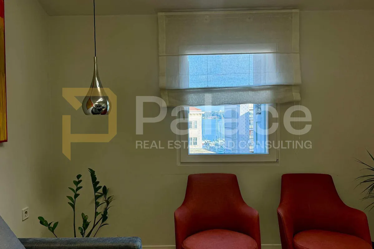 stan od 53 m² u strogom centru s pogledom na more - slika 3