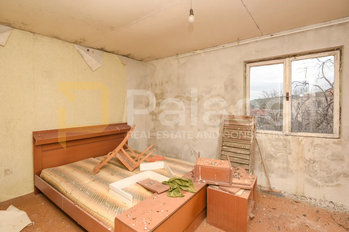 povoljno: kuća za renovaciju s okućnicom, pirovac-kašić 122 m2 - slika 8