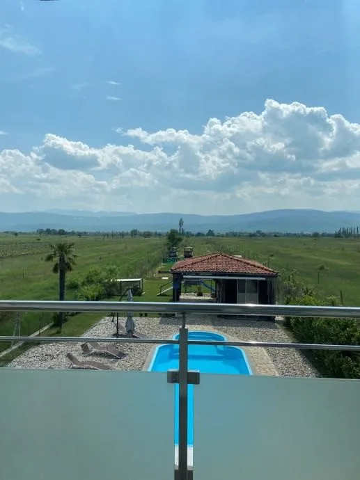 donji vinjani - kuća s bazenom i velikom okućnicom - slika 14