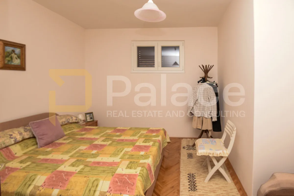 kuća s okućnicom i pogledom na more: brodarica, 572.00 m2 - slika 10