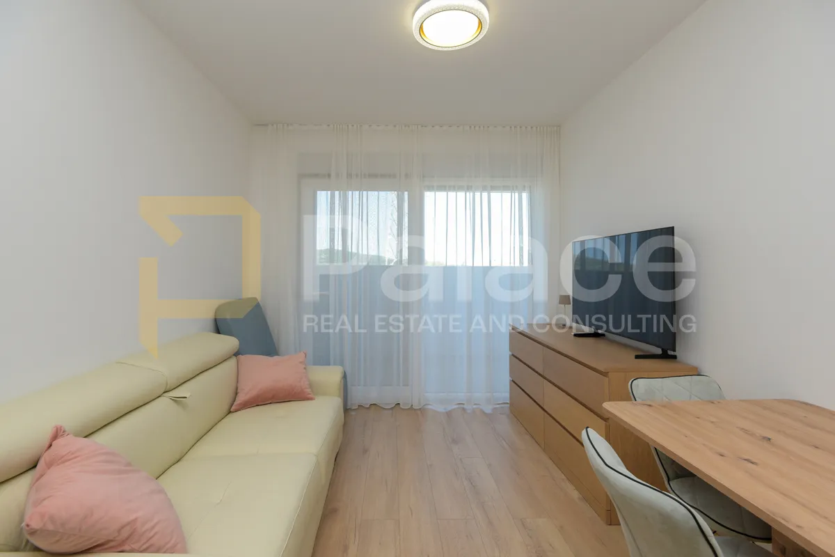 prekrasno moderno uređen stan sa dvije stambene jedinice - vodice - slika 22