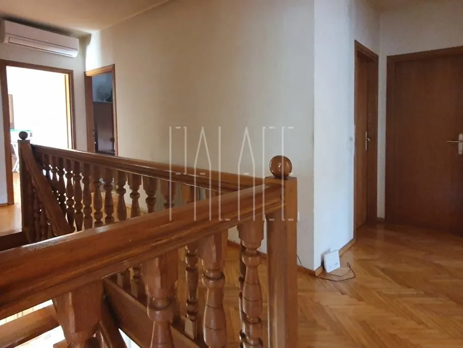okrug gornji, katnica s vrtom i pogledom na more, 319m2 - slika 14