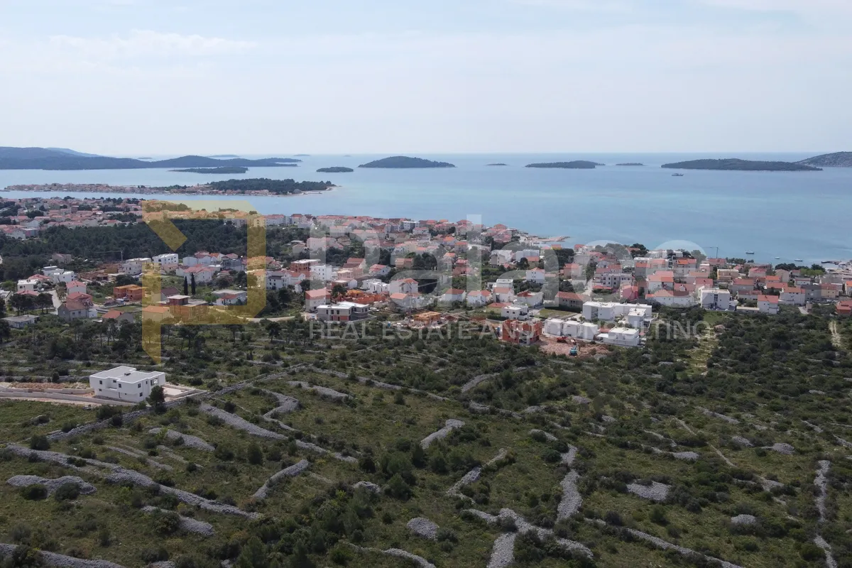 građevinsko zemljište, brodarica, 1989 m2 - slika 2