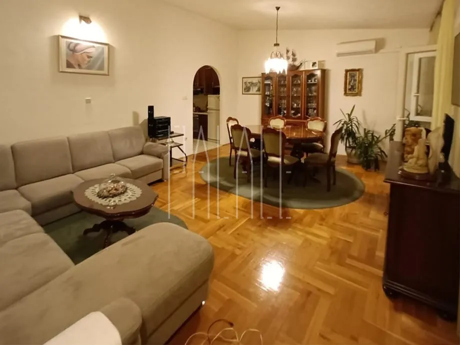 komforan četverosoban stan: split, 148.00 m² - slika 10