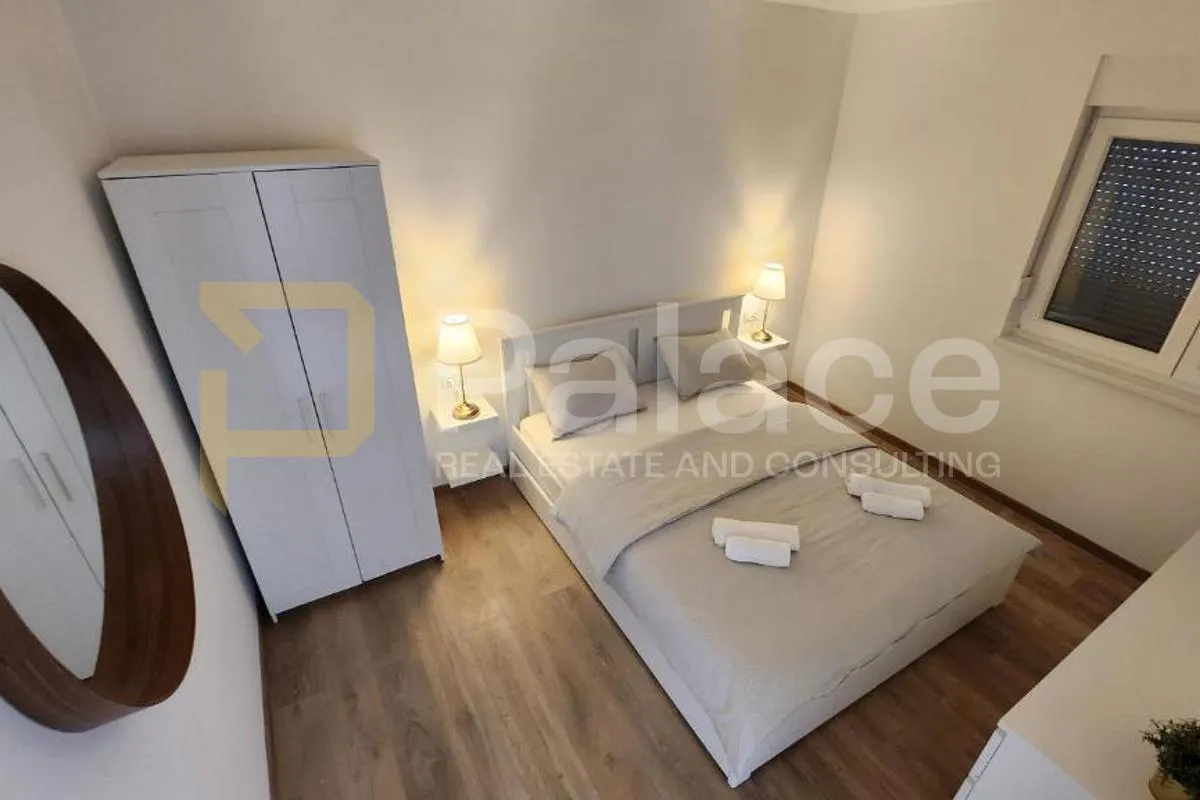 moderno opremljena apartmanska kuća, 1. red do mora, selca - slika 24