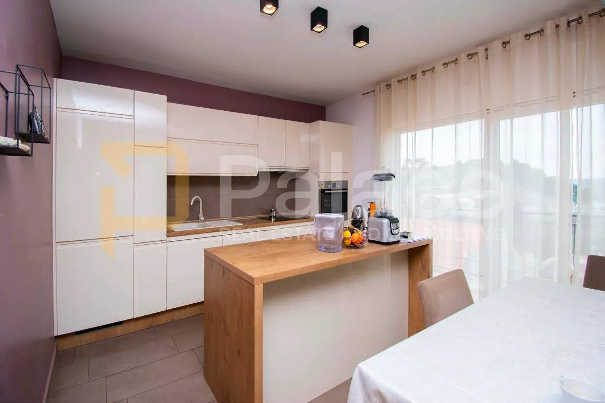 kuća: šibenik, 160.00 m2 - slika 2