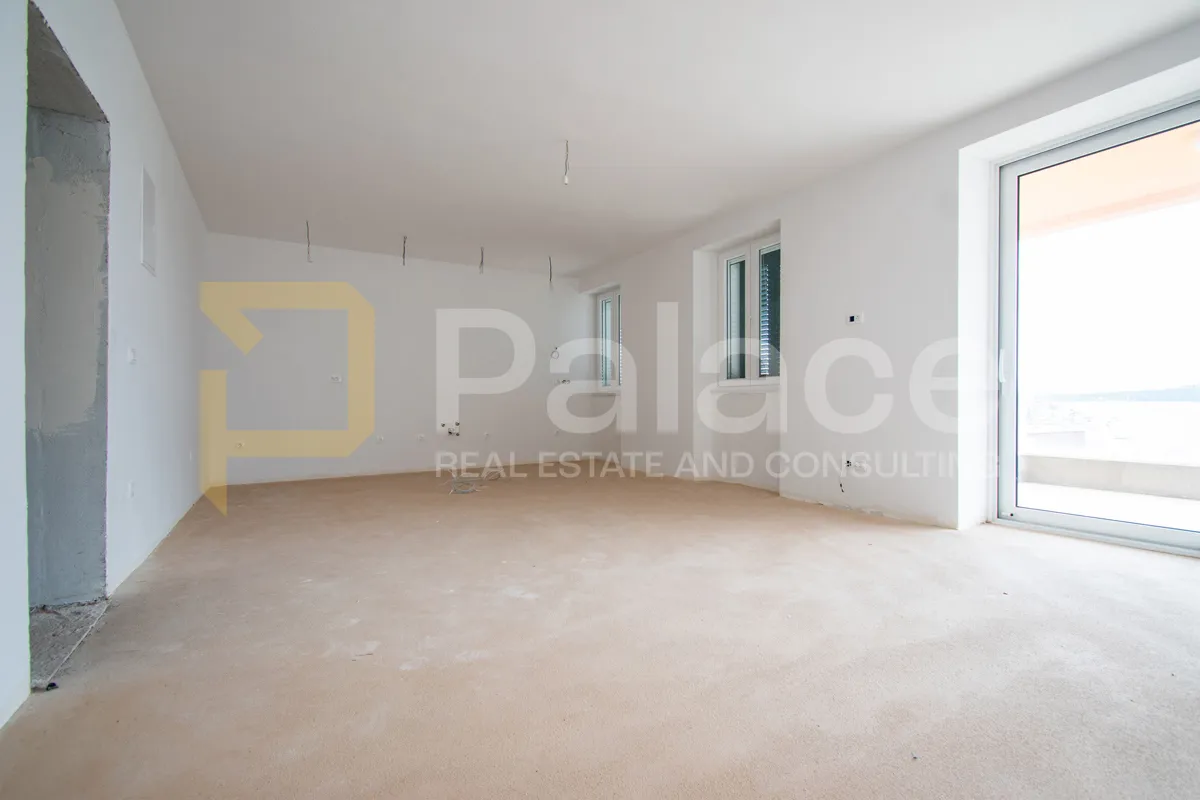 luksuzni opremljen stan na jedinstvenoj lokaciji u šibeniku sa spektakularnim pogledom na grad 129m2 - slika 13