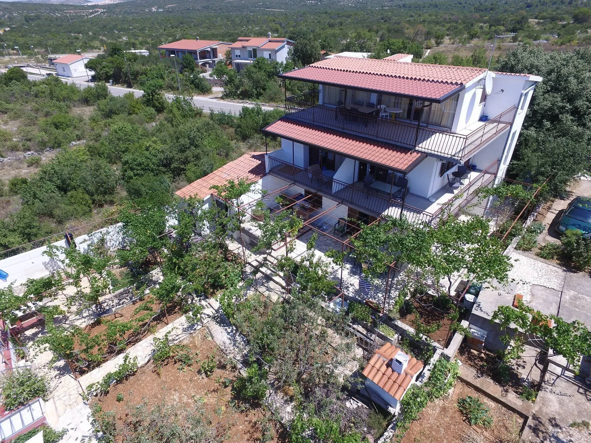 apartmanska kuća s bazenom, primošten, 295 m2 - slika 3