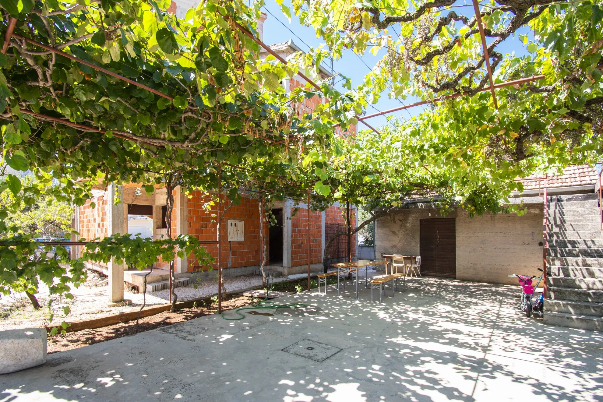nezavršena zgrada na brodarici, 413,57 m2 - slika 3