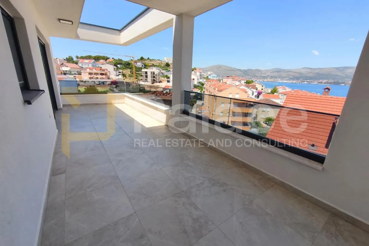 penthouse s pogledom na more - okrug gornji - slika 2