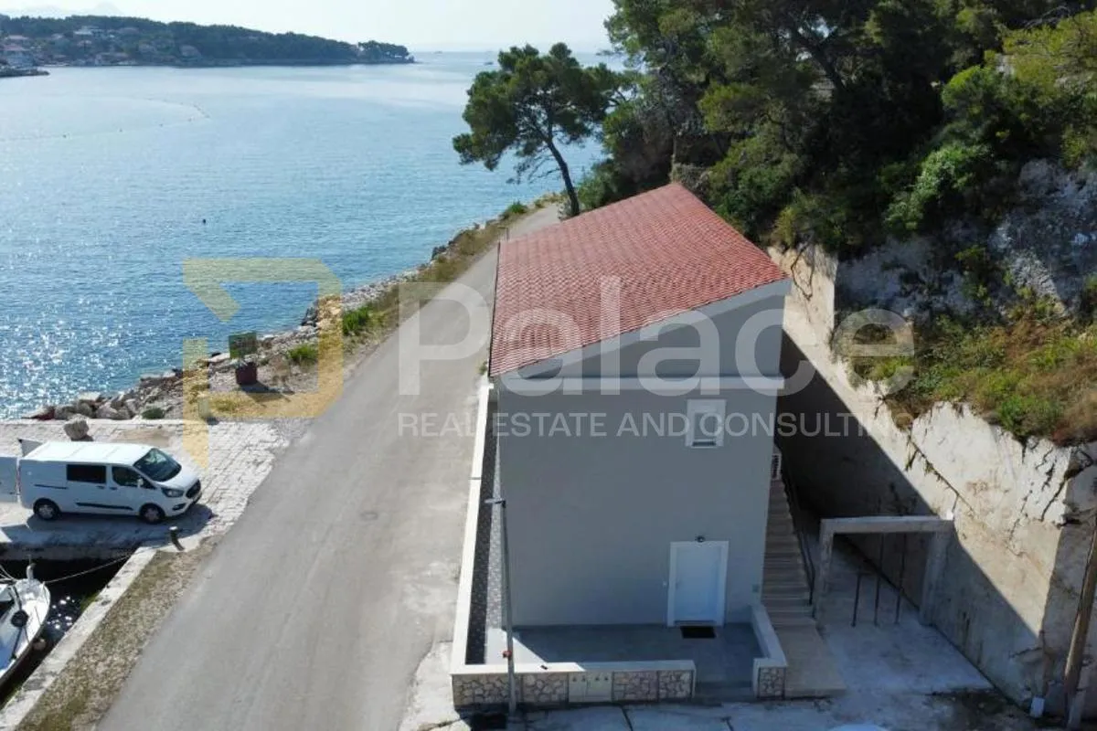 moderno opremljena apartmanska kuća, 1. red do mora, selca - slika 4