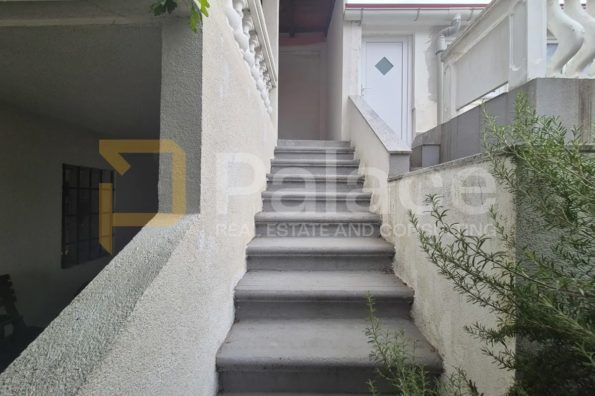 kuća u grbama – 75 m², garaža, dvorište, 1,2 km od mora - slika 10