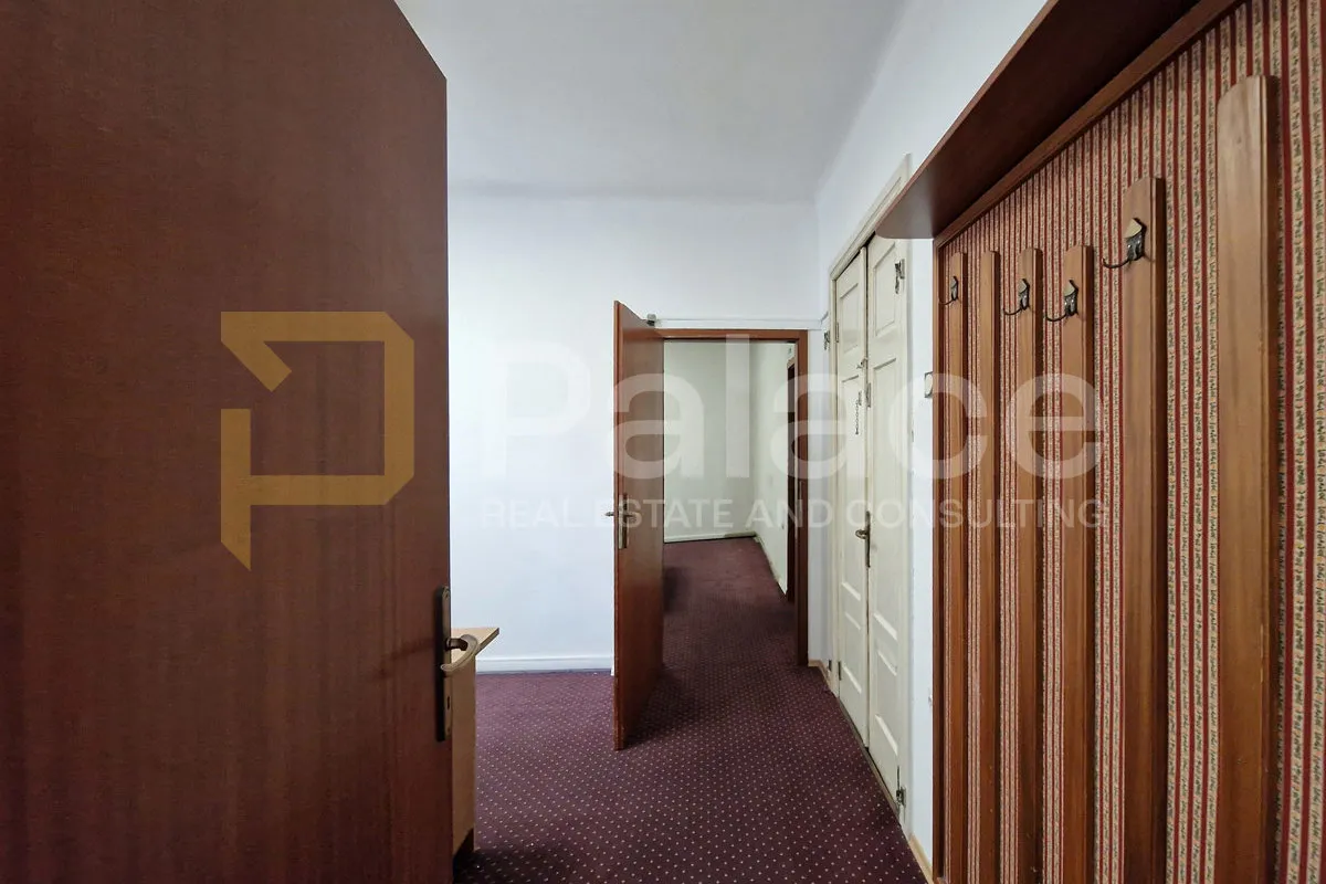 prvi kat poslovne zgrade za zakup – strogi centar rijeke, 98m² - slika 3
