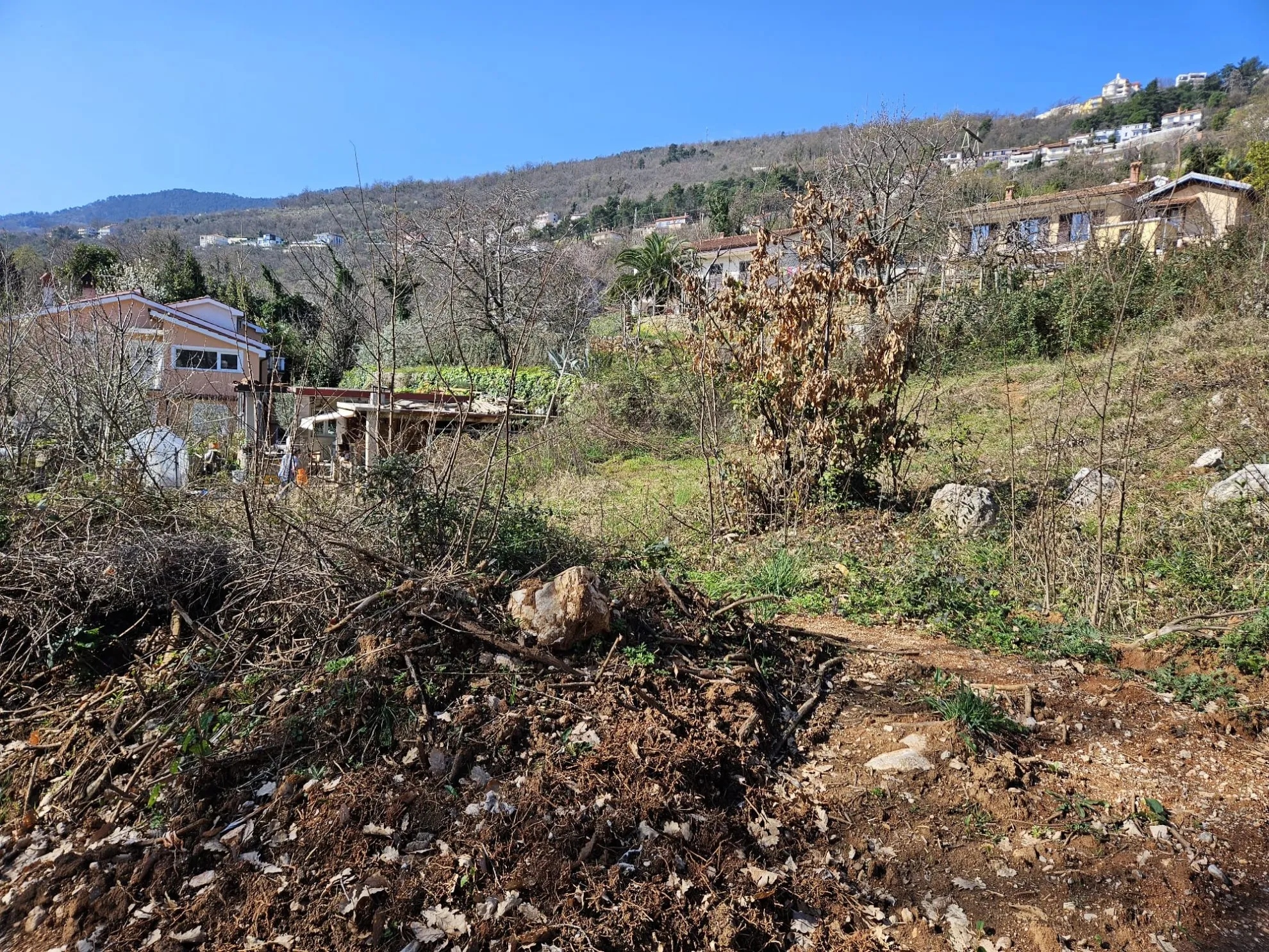 građevinsko zemljište s dozvolom za gradnju, lovran, 964m2 - slika 5