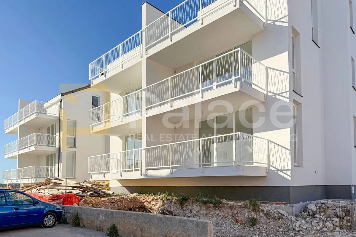 Dvosoban stan u novogradnji S1 250 m udaljen od mora 57 m2, Rogoznica