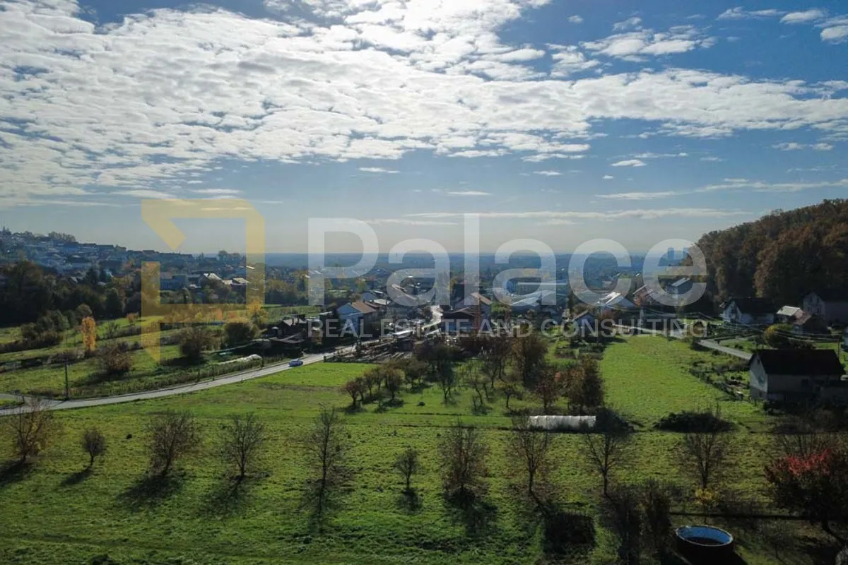 zagreb granešina , veliko zemljšte 4450m2 sa kućom i pomoćnim zgradama - slika 2