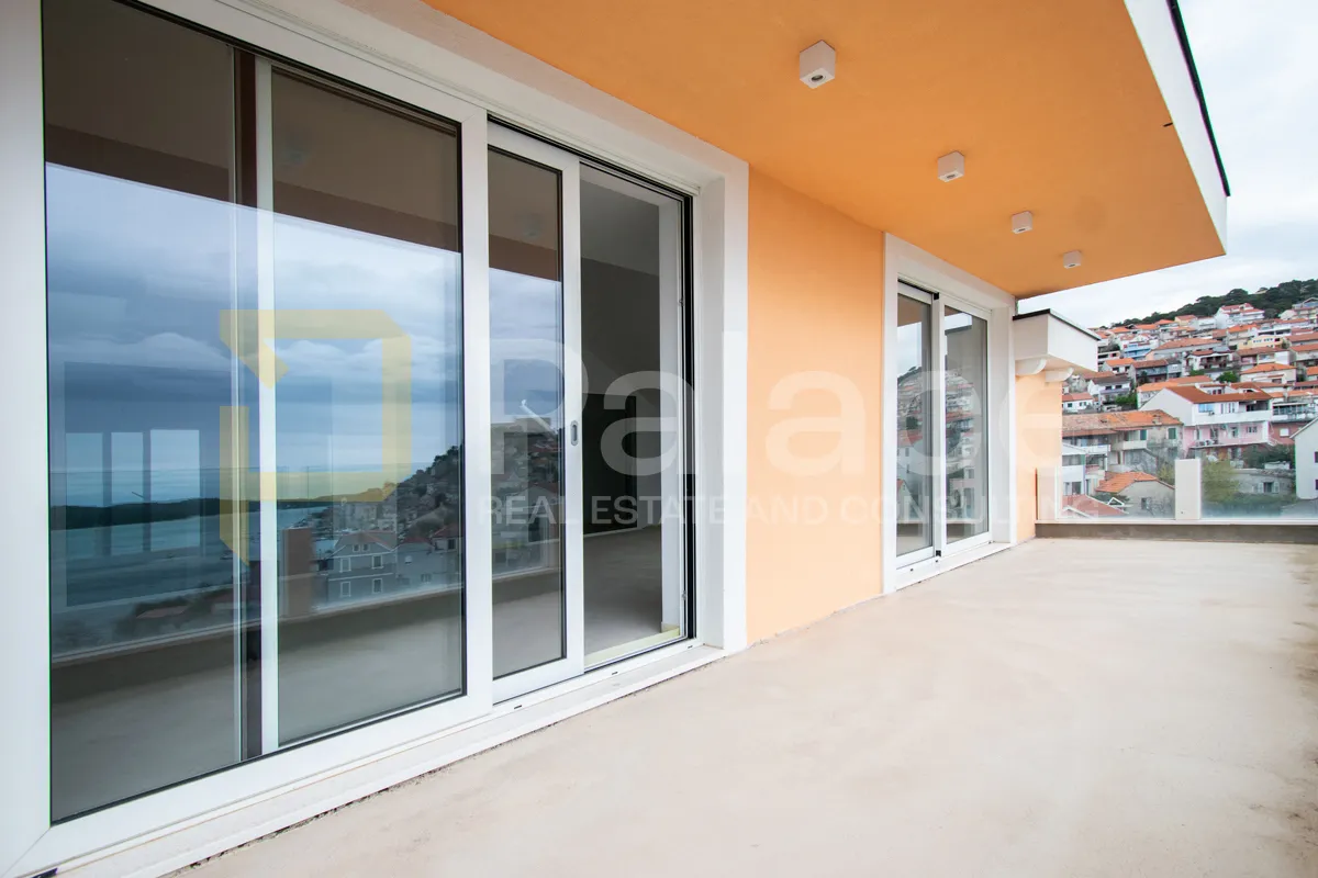 luksuzni penthouse na jedinstvenoj lokaciji u šibeniku sa spektakularnim pogledom na grad - slika 18