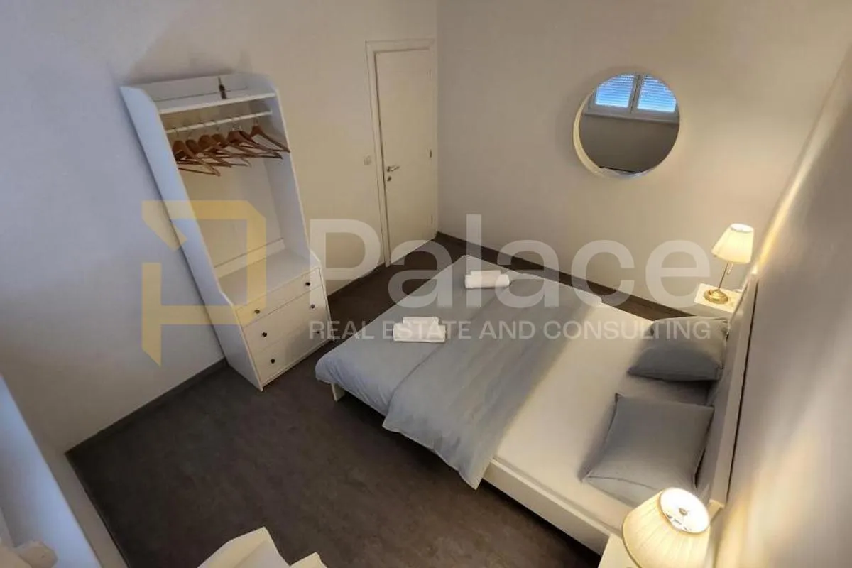 moderno opremljena apartmanska kuća, 1. red do mora, selca - slika 6