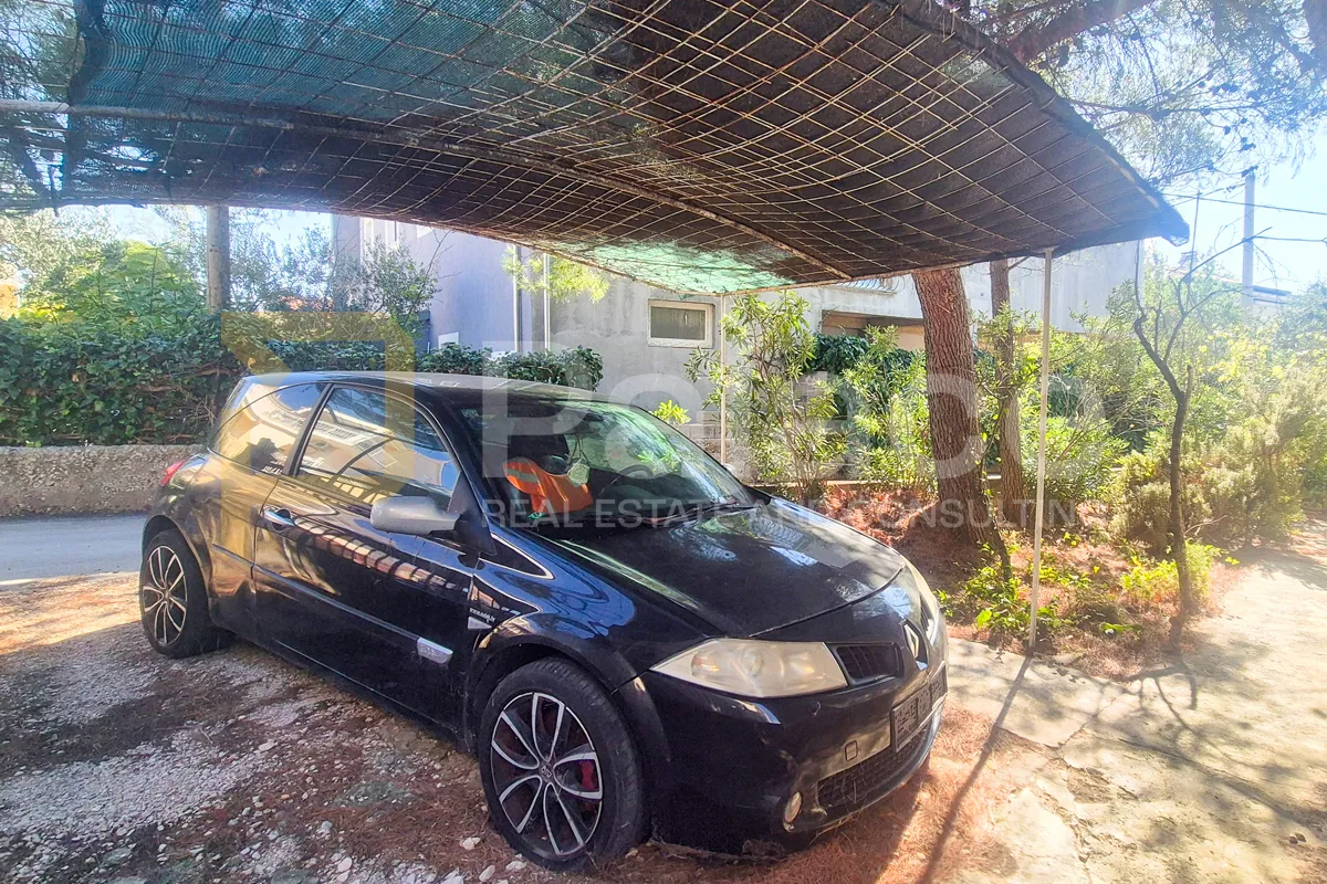 samostojeća prizemnica s potkrovljem i vrtom, brodarica 159 m2 - slika 14