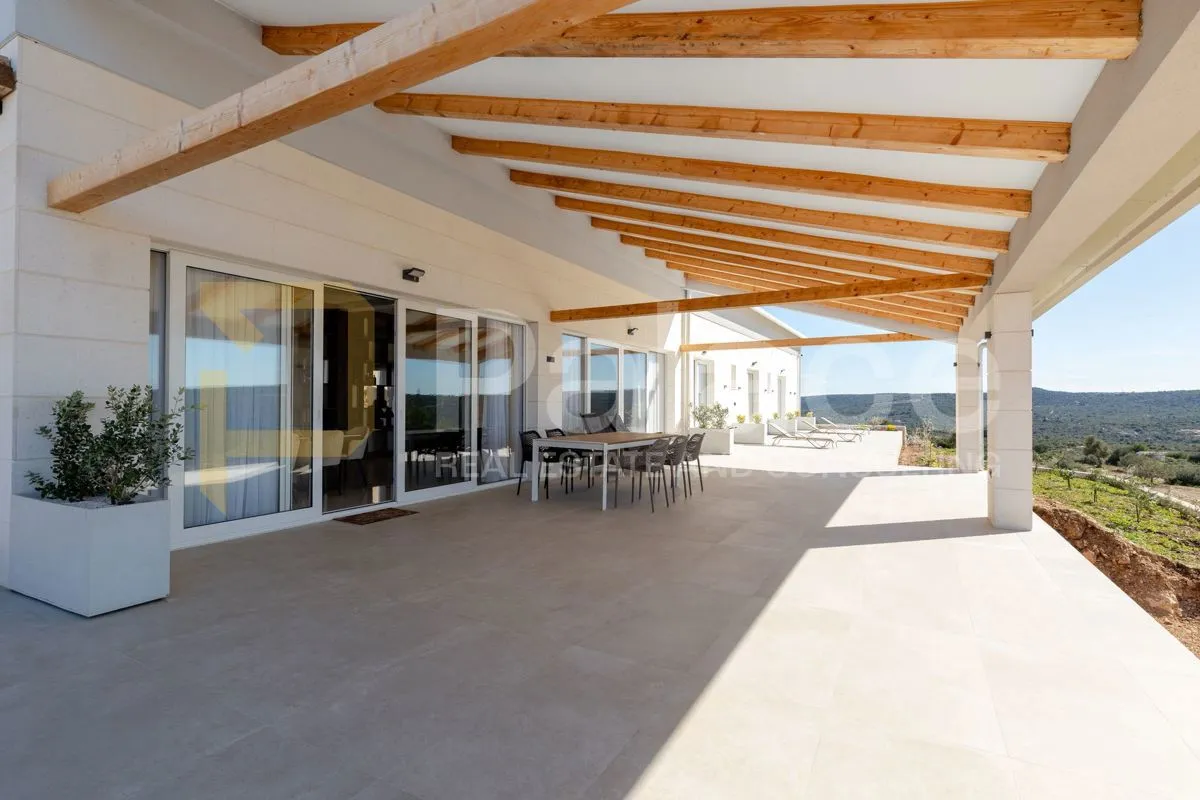 posebna vila u rustikalnom okruženju s 20 000 m2 okućnice - slika 15