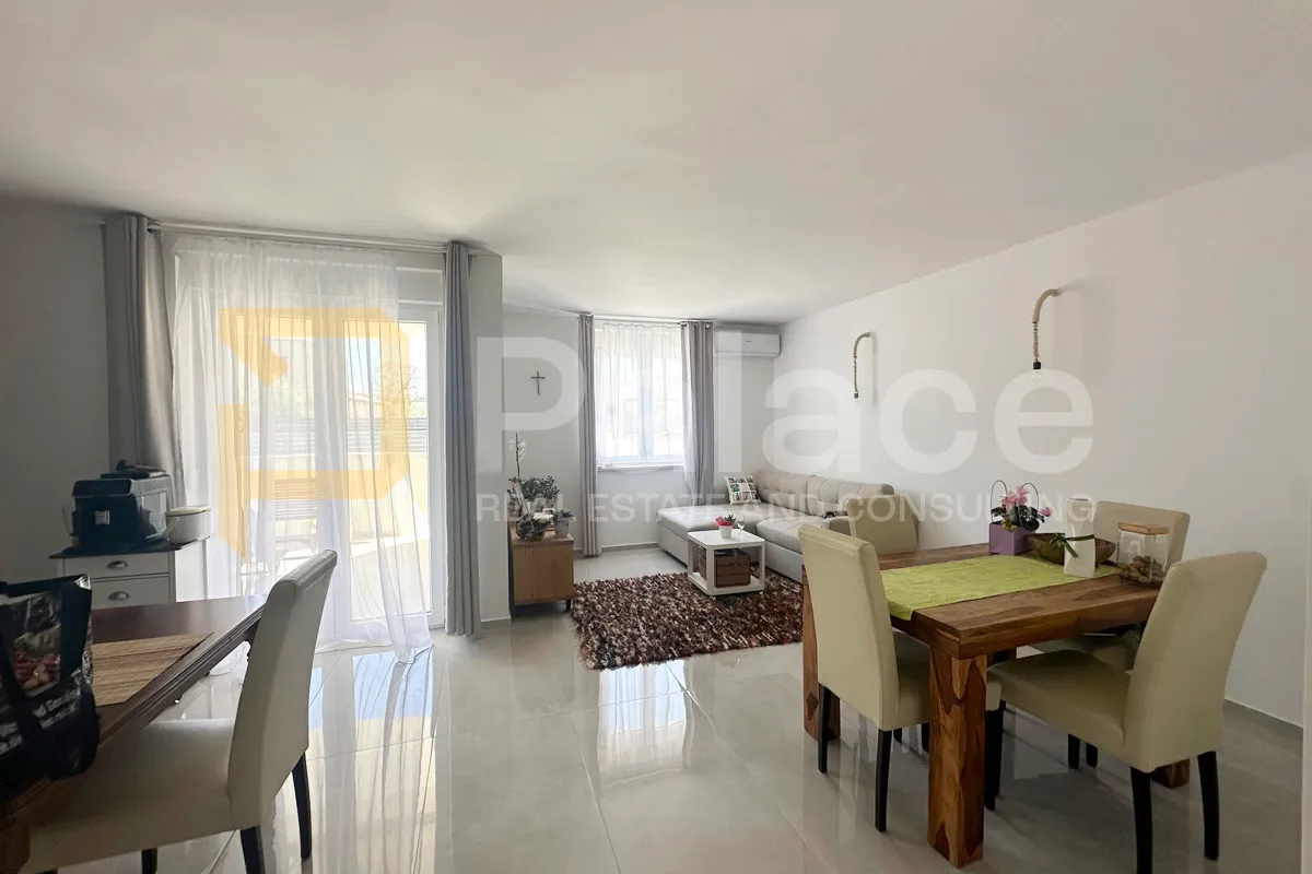 kuća s 2 stana i studio apartmanom, odlična prilika - šišan - slika 26