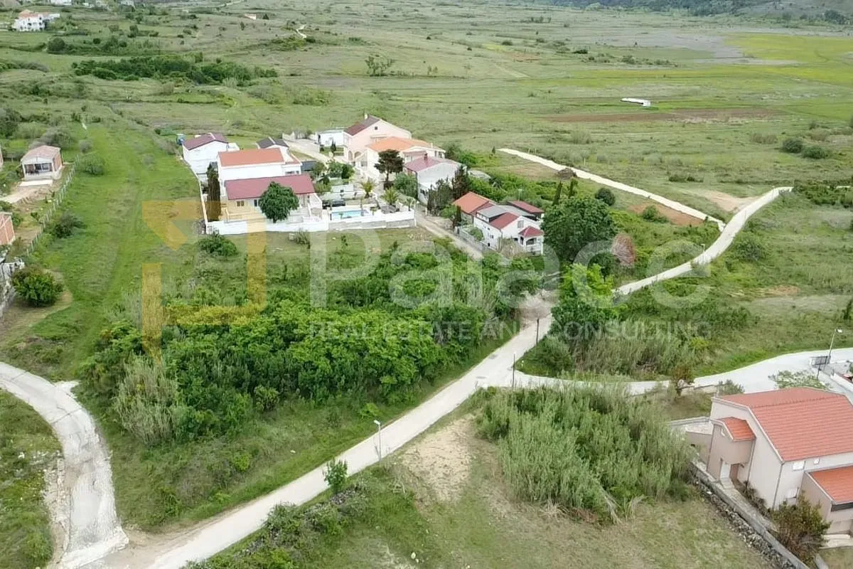 rtina : građevinsko zemljište 150 m od mora - slika 2