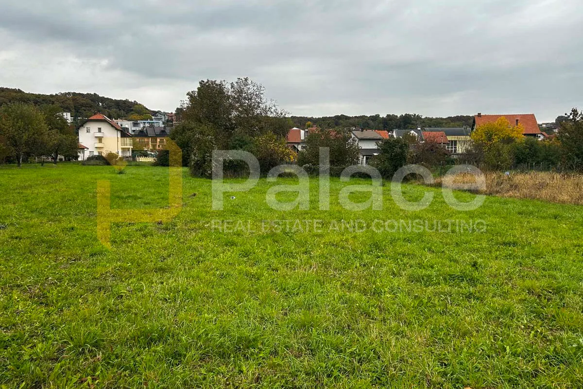 zagreb granešina , veliko zemljšte 4450m2 sa kućom i pomoćnim zgradama - slika 6