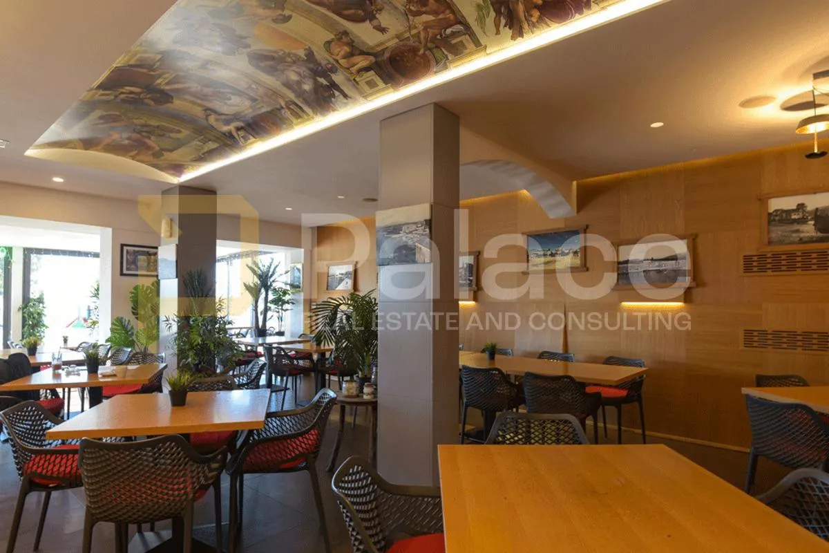 pirovac, centar: restoran s uhodanim poslovanjem i kuća, prvi red do mora - slika 1