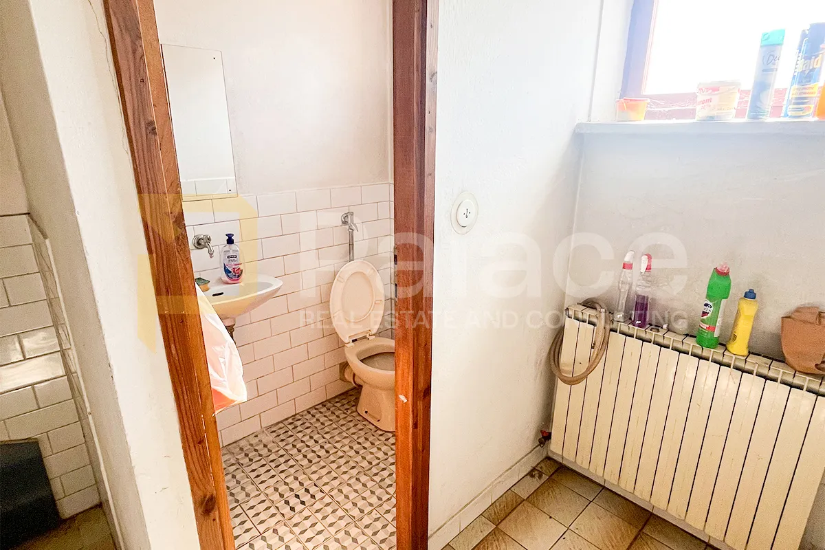 zagreb, sesvete - poslovni prostor 105 m² sa parkingom - slika 2