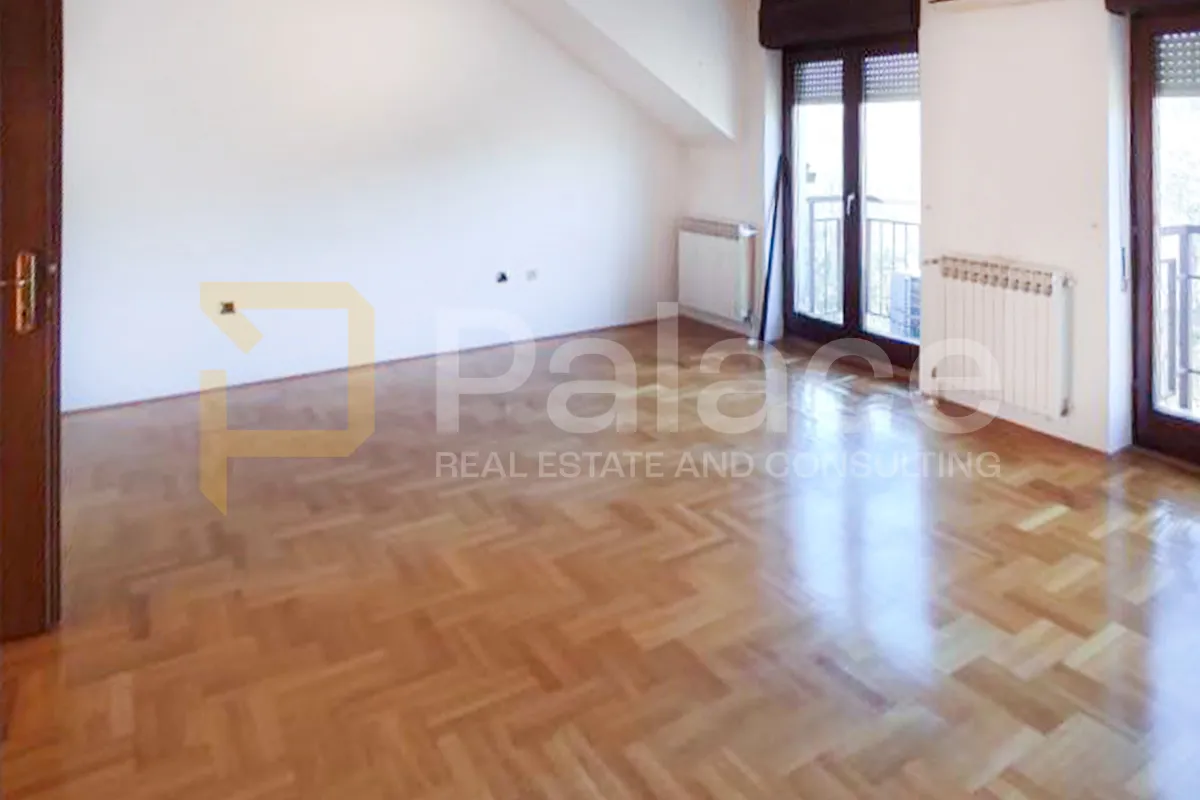 zagreb, medveščak - troetažan stan na odličnoj lokaciji - slika 5
