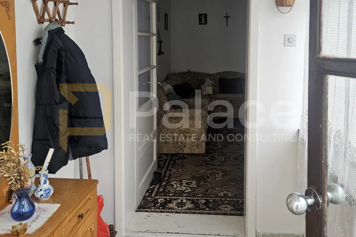 miran dom u valpovu s velikim zemljištem - slika 8