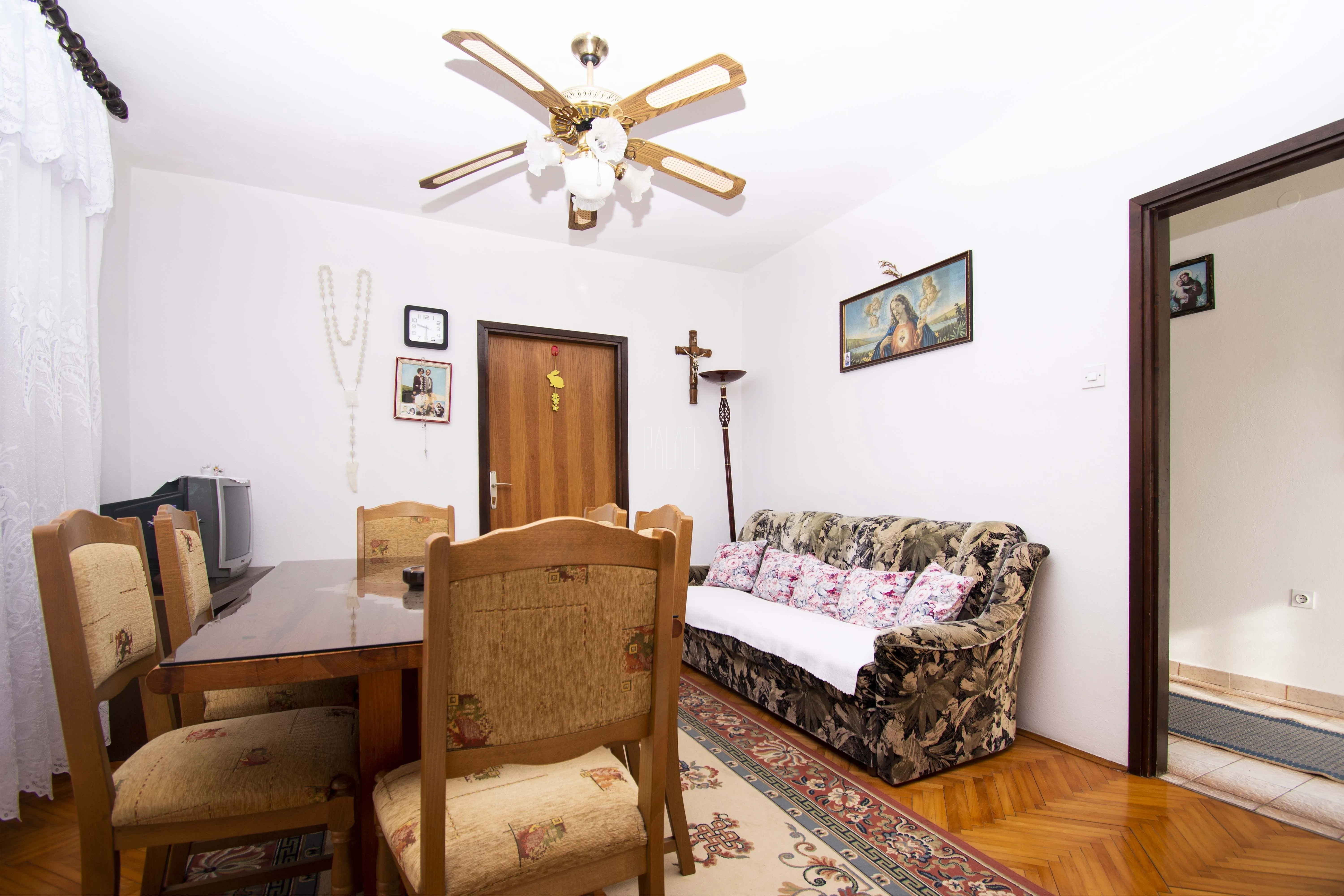 kuća s 5 stambenih jedinica: šibenik (meterize), 444.00 m2 - slika 12