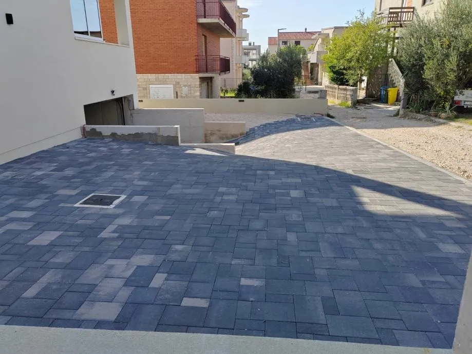 moderna novoizgrađena kuća, kaštel štafilić - slika 4