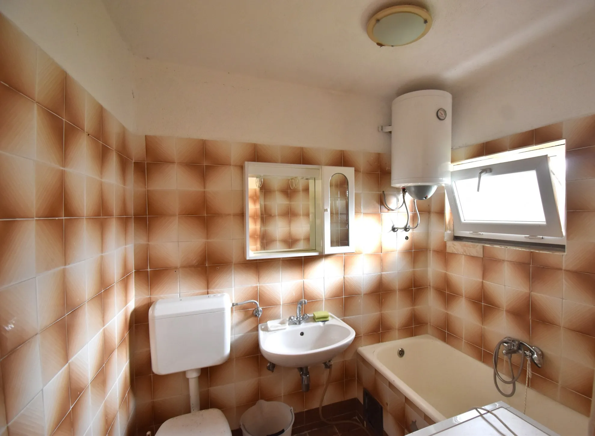 kuća s dvorištem, skradin - bratiškovci, 185 m2 - slika 6