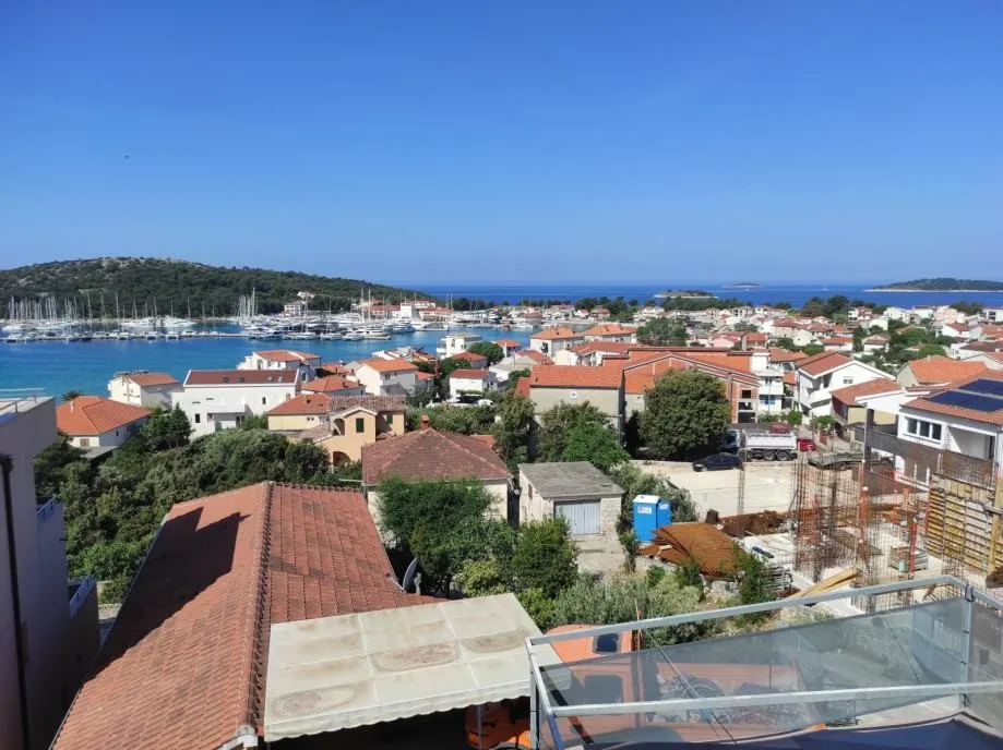 kuća s 2 apartmana na idealnoj lokaciji s pogledom na more, rogoznica - slika 12