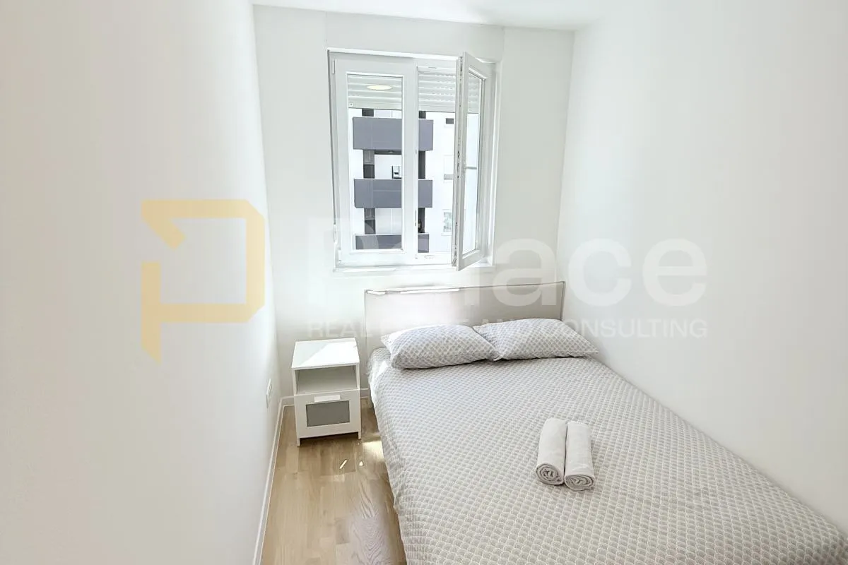 potpuno namješten trosoban stan 62m2 višnjik - slika 10
