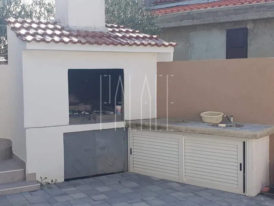 stan s dvije velike sunčane terase : okrug gornji, 155.00 m2 - slika 11