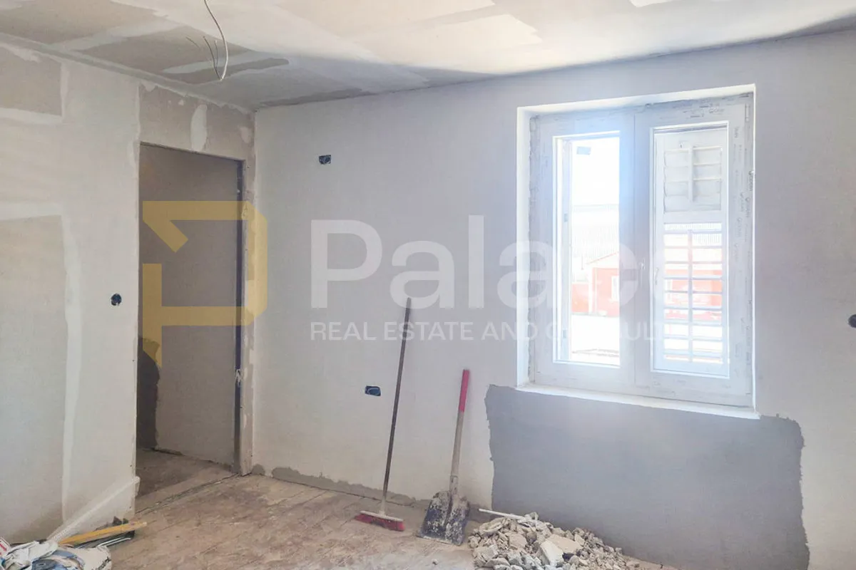 renovirani dvoetažni stan s4 u manjoj zgradi: šibenik-centar, 70 m2 - slika 6