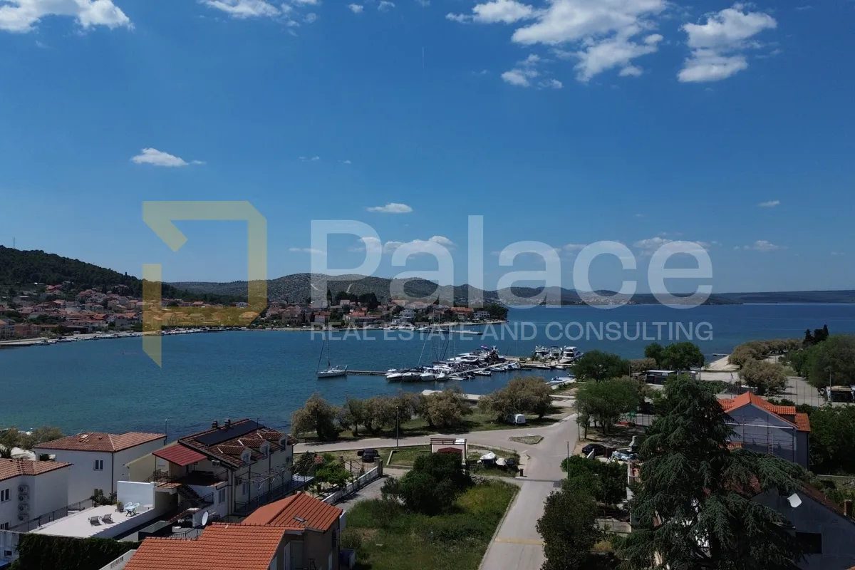 Građevinsko zemljište uz samu obalu, 632 m2 - Bilice kod Šibenika - Stubalj, Bilice