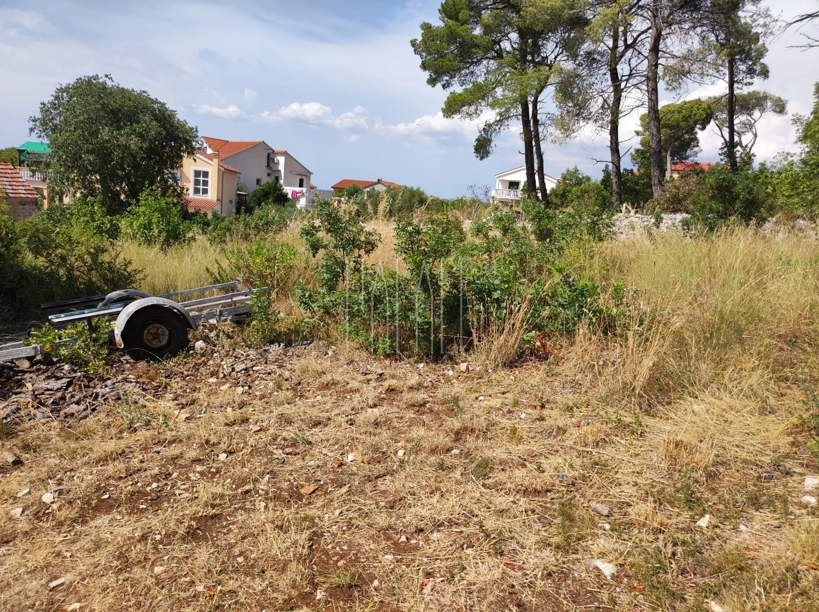 Građevinsko zemljište sa strujom, vodom i putom, Bilice, 922 m2 - Stubalj, Bilice