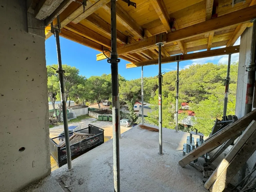 stan na prvom katu u blizini mora (pakoštane c) - slika 2