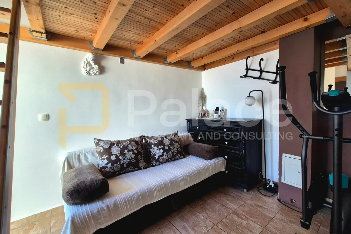 tkon : kuća s dva apartmana u samom centru 140 m2 - slika 4