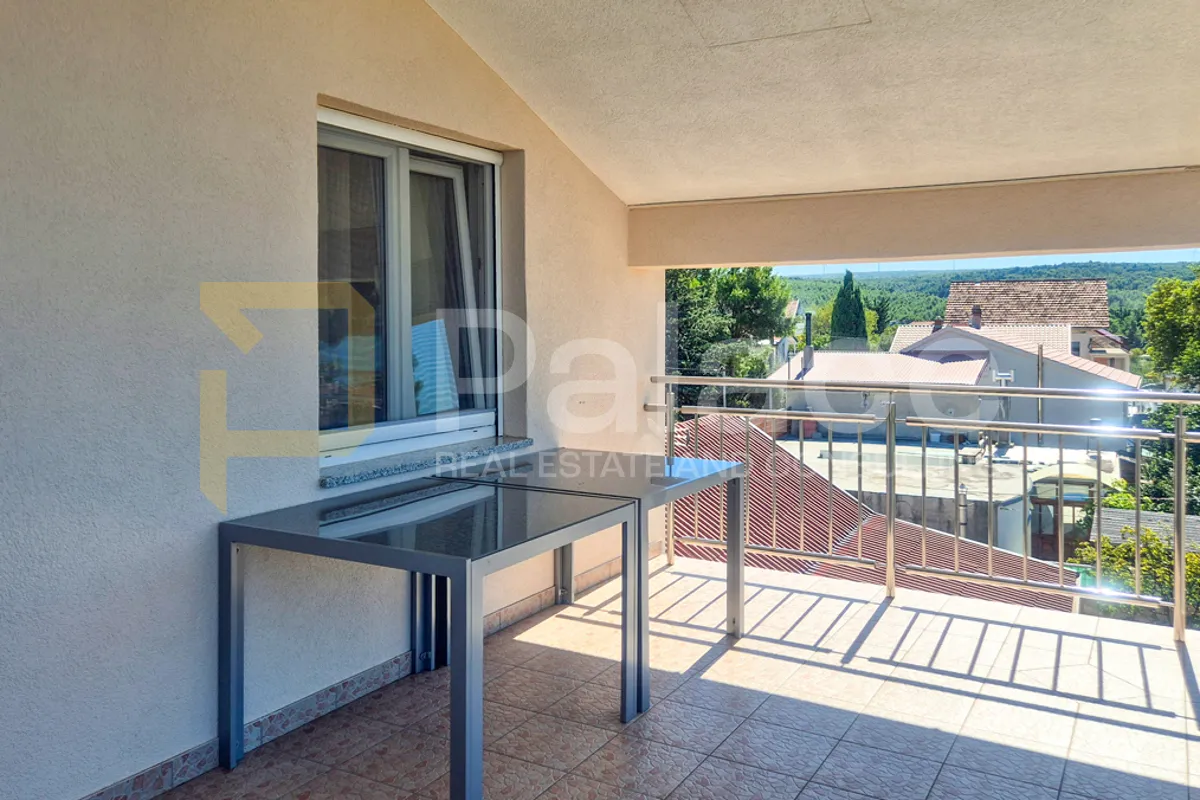prekrasna samostojeća kuća s pogledom na more, gornji karin 290 m2 - slika 26